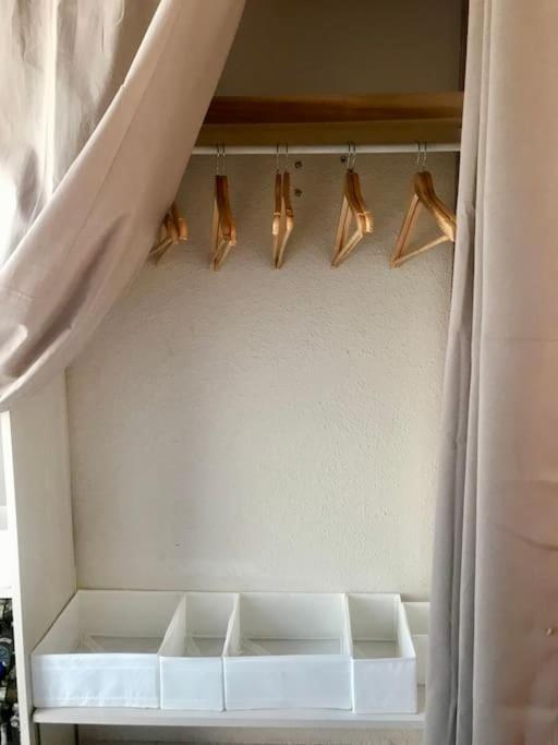 Charming Studio To Venelles 10 Minutes From Aix エクステリア 写真